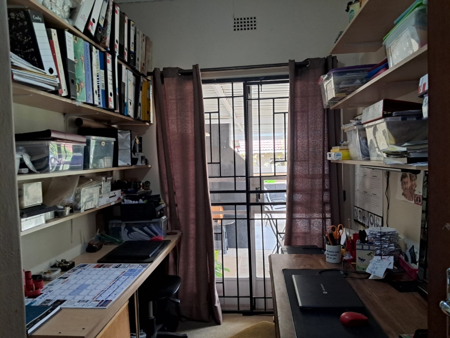 4 Bedroom Property for Sale in Safari Gardens North West